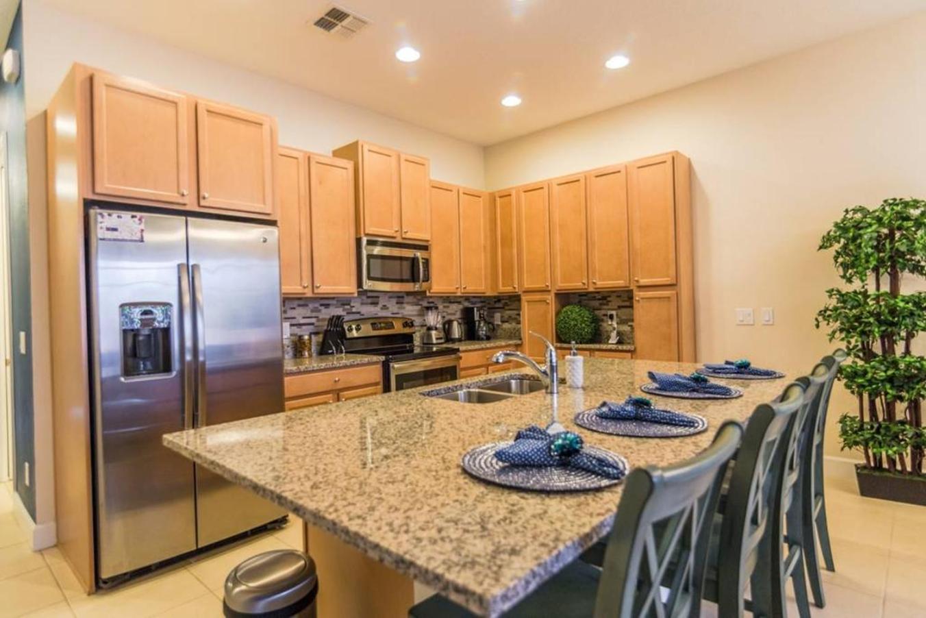 3b25b Townhouse 15 Min From Enclaves At Festival * Davenport