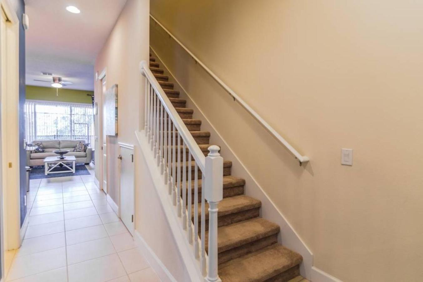 Hébergement de vacances 3b25b Townhouse 15 Min From Enclaves At Festival *